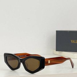 Picture of Valentino Sunglasses _SKUfw46771997fw